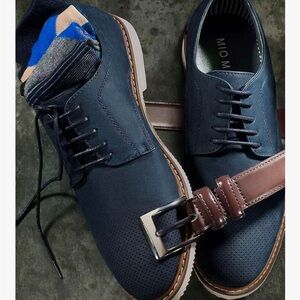 Men’s navy leather oxfords